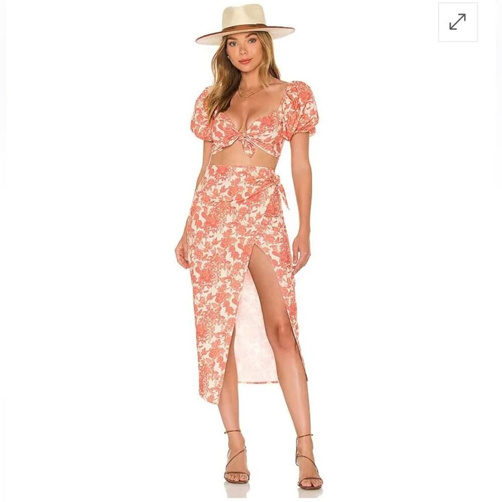 V. Chapman apple blossom flower print tie front crop top + skirt set size 2 XS